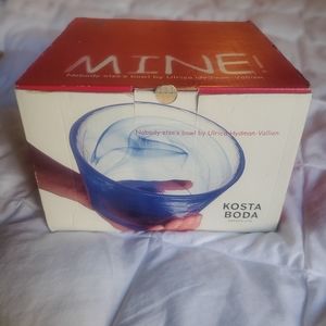 KOSTA BODA "Nobody else's bowl" blue swirl